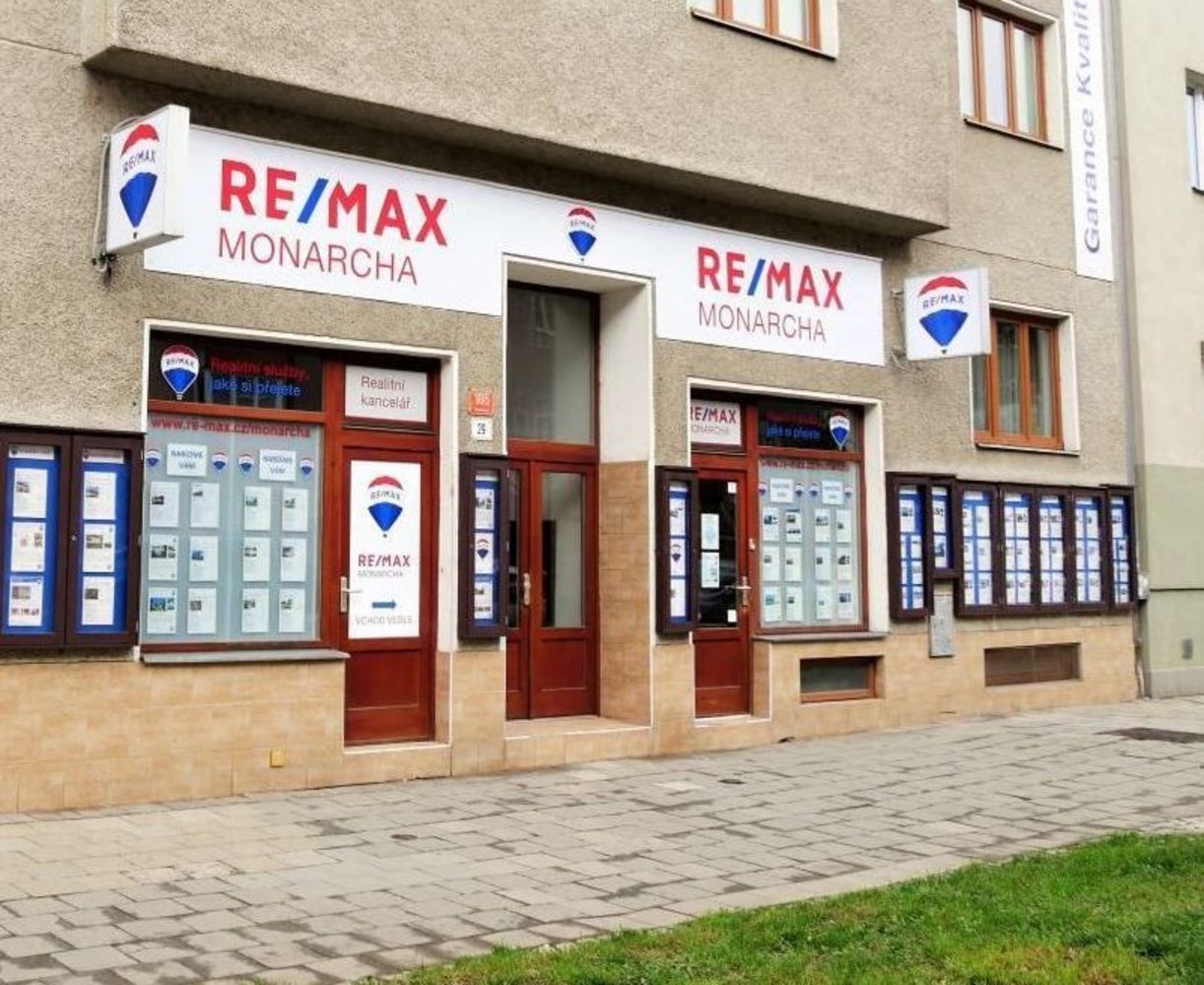 Realitní kancelář RE/MAX MONARCHA -, Olomouc