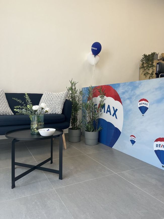 RE/MAX Commercial Group