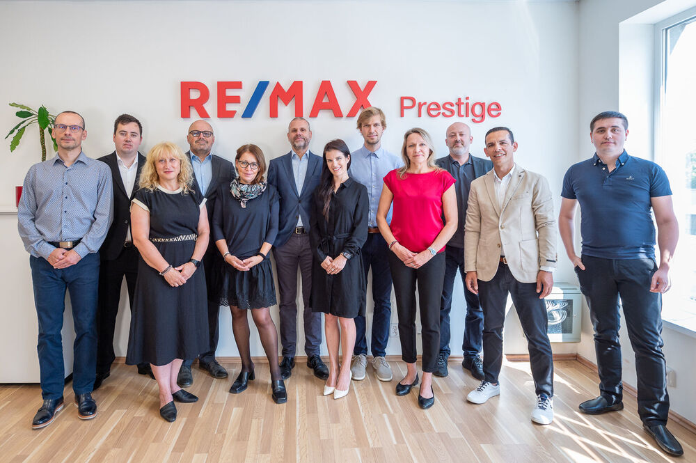 Realitní kancelář RE/MAX Prestige -, Praha 4 - Kunratice