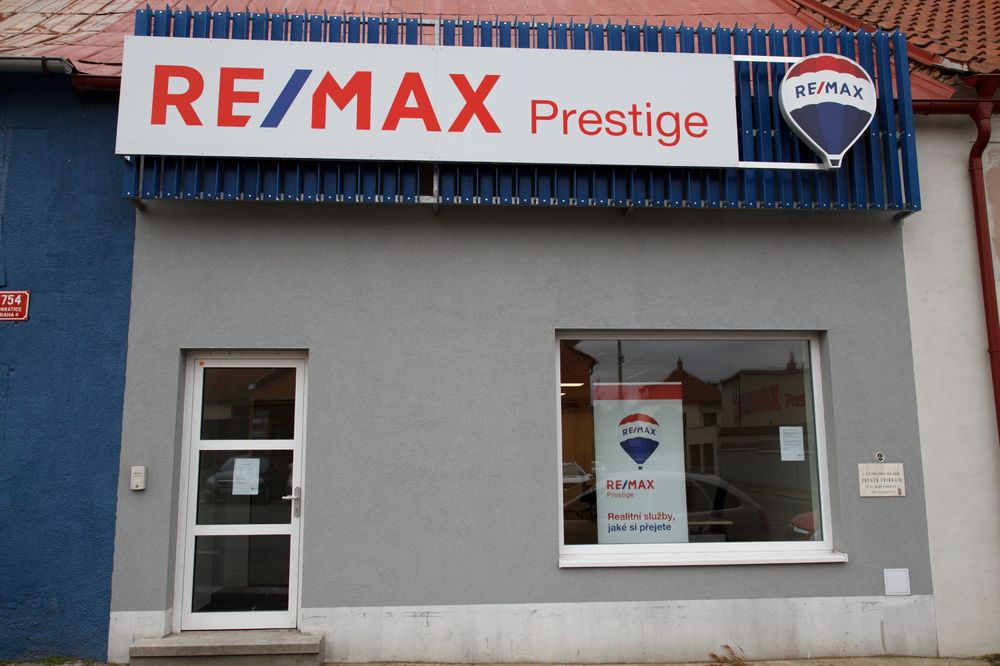 Realitní kancelář RE/MAX Prestige -, Praha 4 - Kunratice