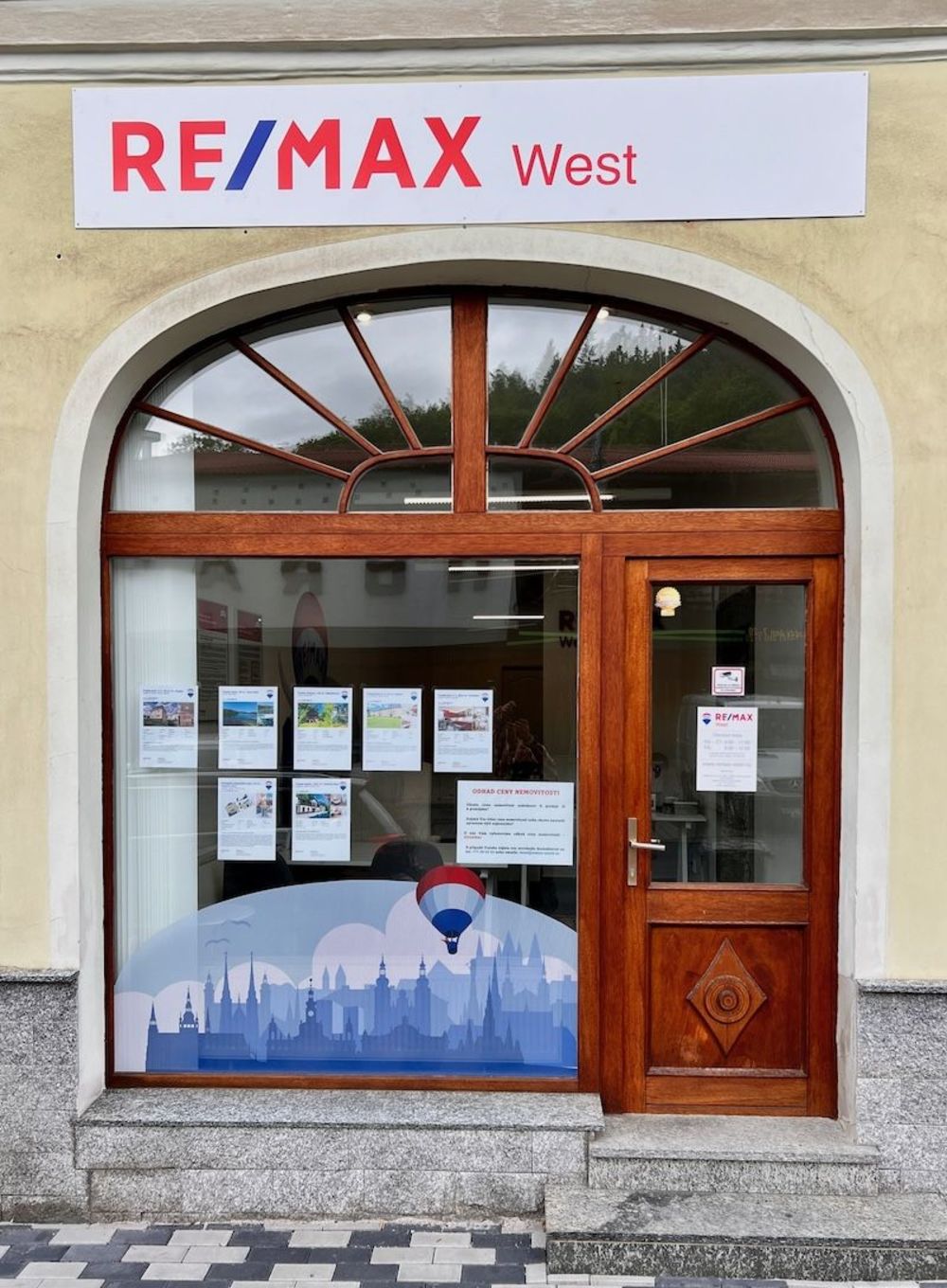 Realitní kancelář RE/MAX West -, Nejdek