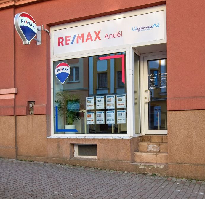 RE/MAX Anděl 3