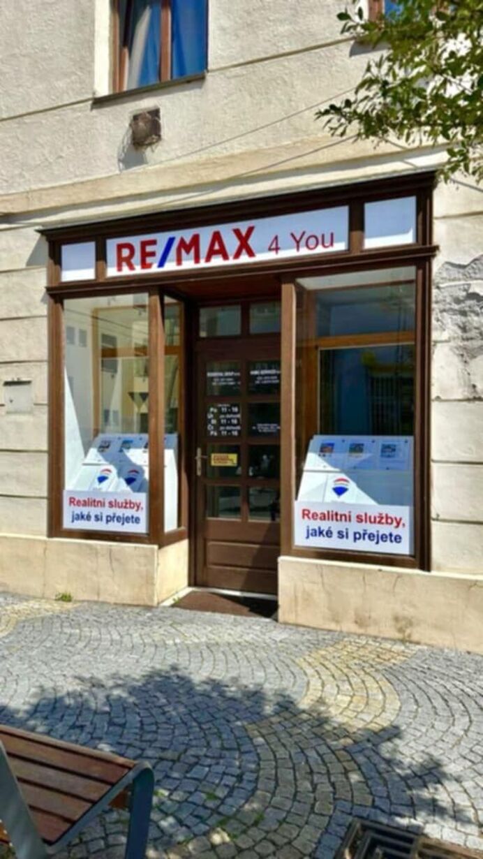 RE/MAX 4 You II