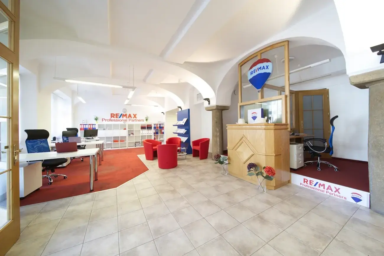 RE/MAX Anděl