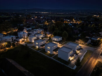 Developerský projekt Hůry u Českých Budějovic - 7 rodinných domů na klíč, s 2 park. stáními, dokončeným interiérem, exteriérem a mnoho dalšího...