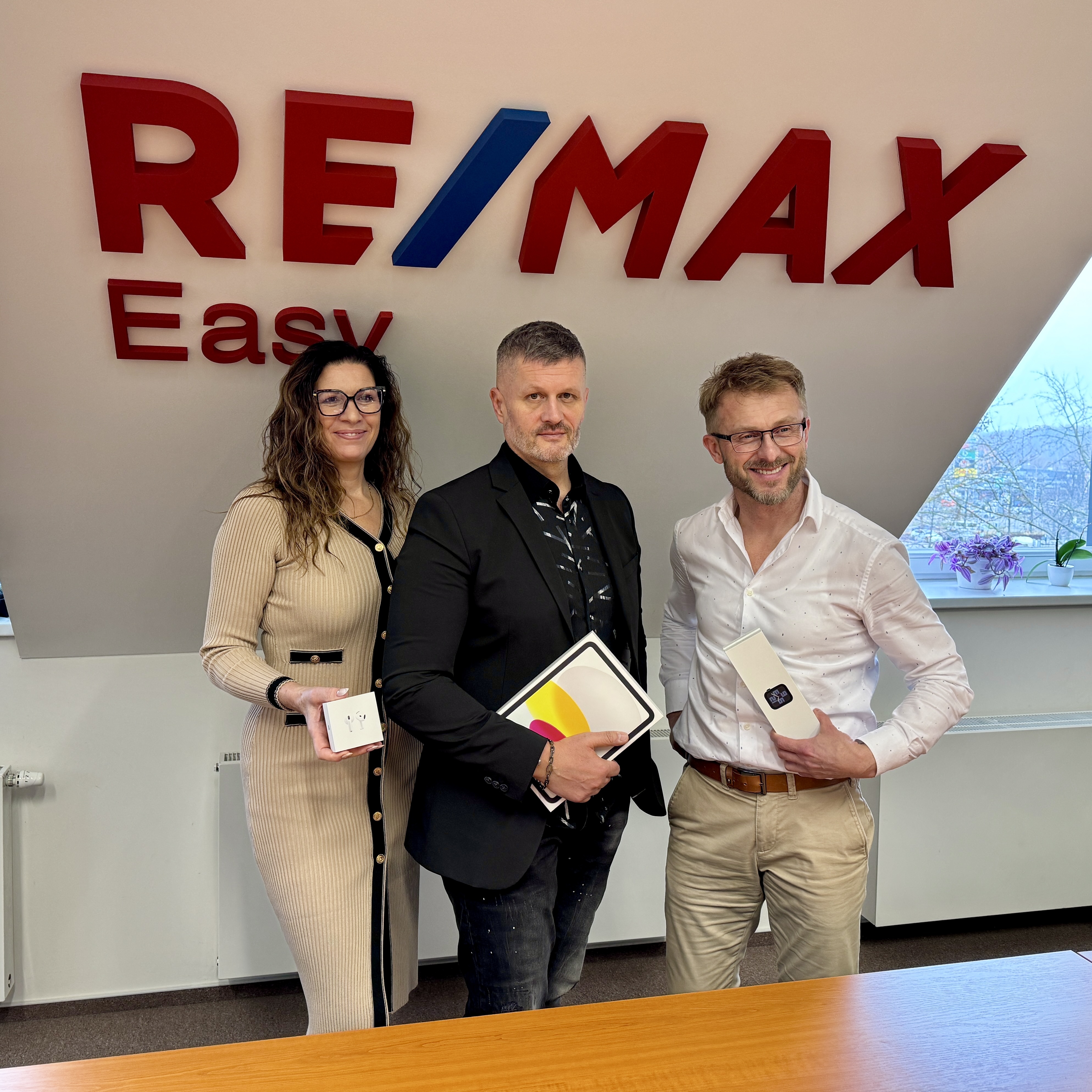 NEJLEPŠÍ MAKLÉŘI KANCELÁŘE RE/MAX EASY ZA ROK 2024