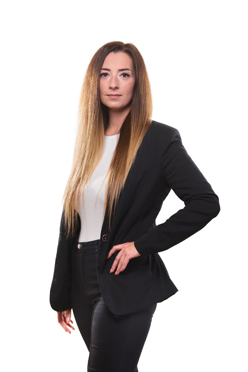 Ing. arch. Adéla Burianová, certifikovaná realitní makléřka RE/MAX Easy