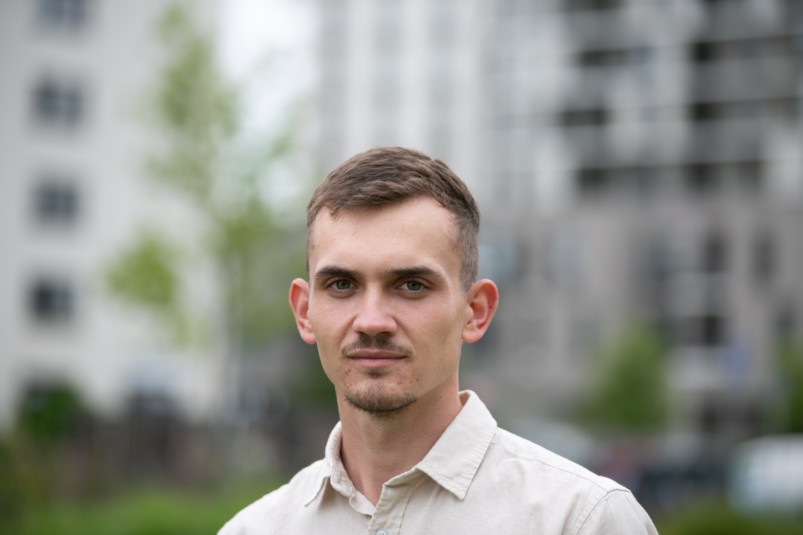 Mým cílem není být jen prostředníkem mezi prodávajícím a kupujícím. Chci být člověkem, na kterého se klient může během celého obchodu spolehnout.