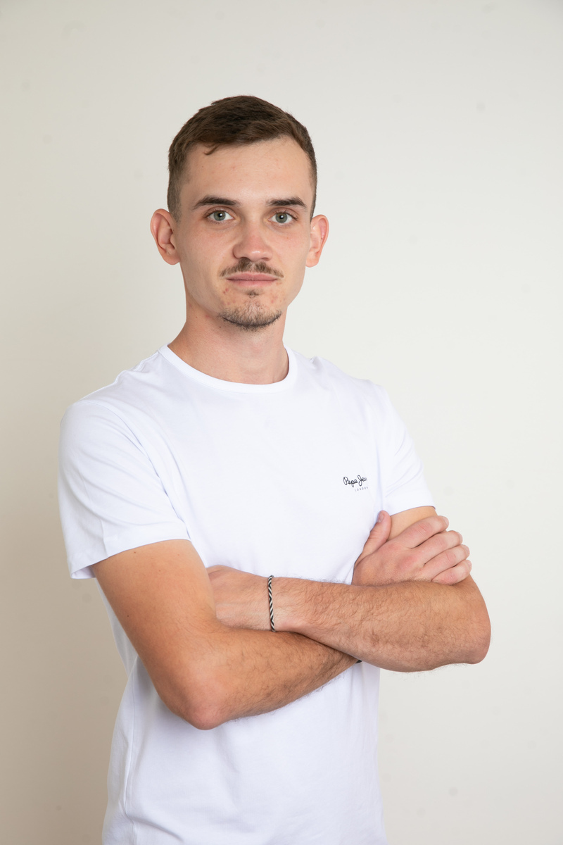 Realitní obchod není o náhodě, ale o přístupu a práci s detailem. Pokud chcete prodat nebo pronajmout nemovitost efektivně, jsem k dispozici.