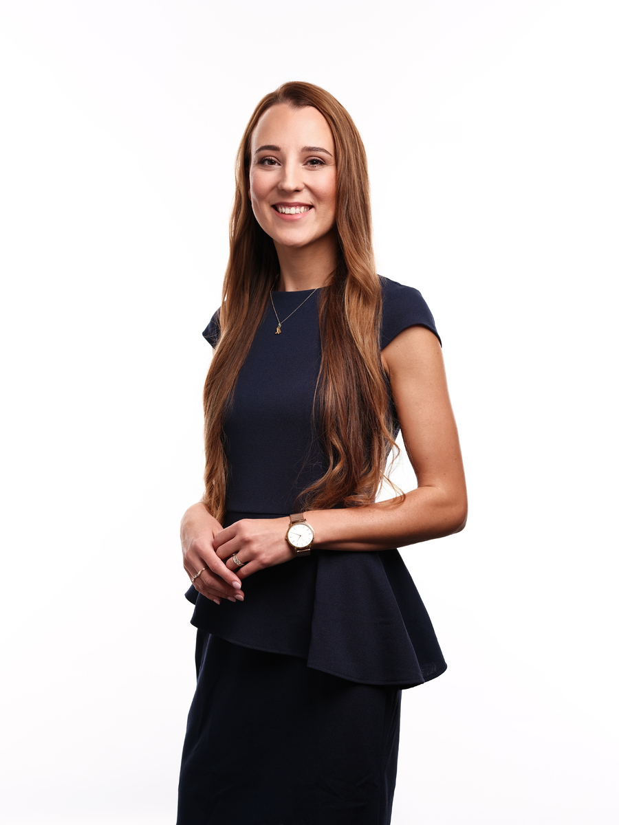 Ing. Monika Petříčková - realitní makléřka | REMAX Life