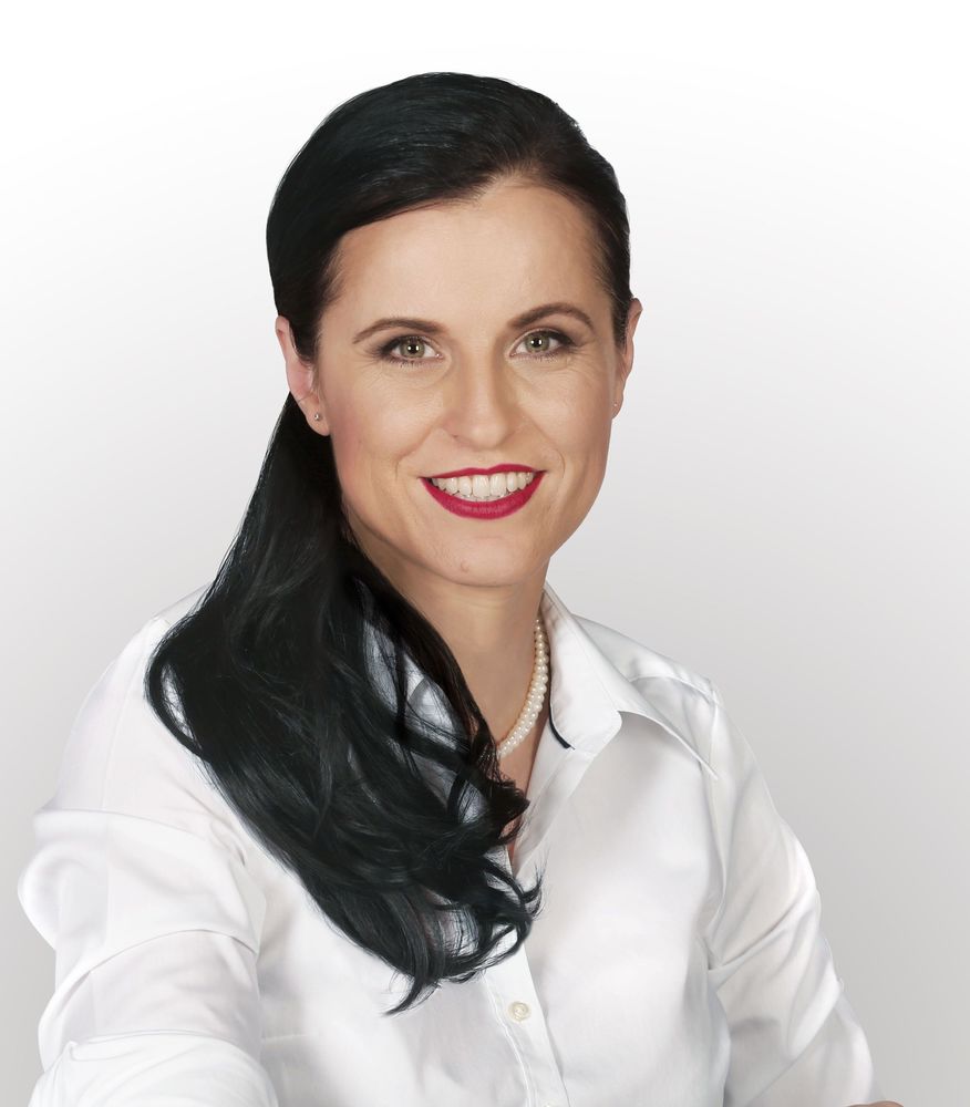 PhDr. Dana Maria Staňková, Ph.D., MSc., MBA - RE/MAX G8 Reality