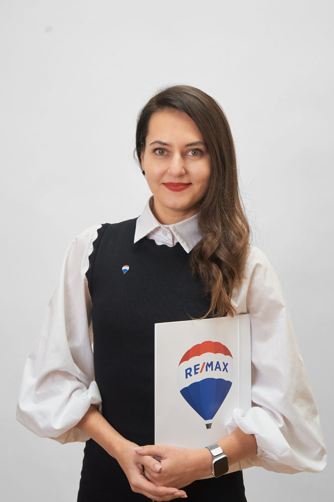 Iryna Volkova - RE/MAX Glorion