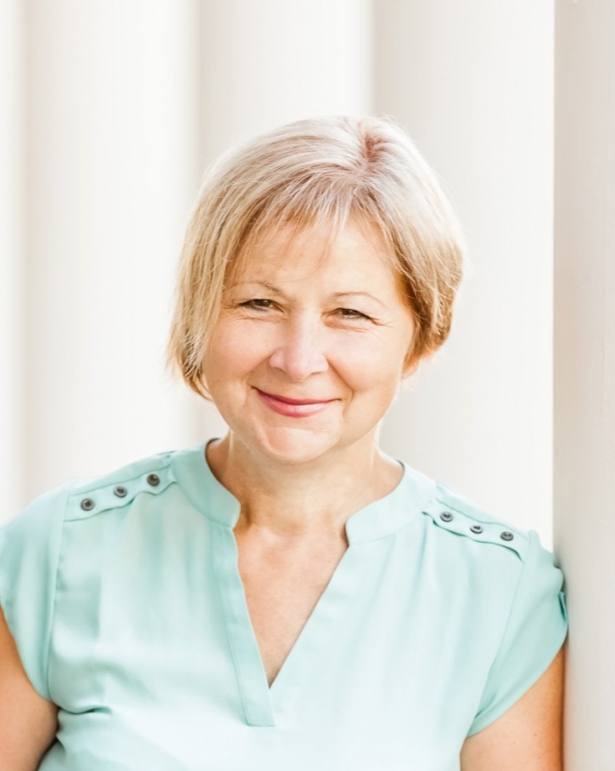 Mgr. Helena Hrabětová 