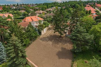 Prodej domu 249 m², Zbuzany