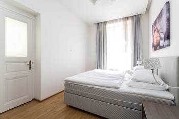 Ložnice I - Pronájem bytu 3+1 v osobním vlastnictví 96 m², Praha 1 - Staré Město