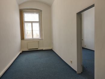 Pronájem kancelářských prostor 33 m², Praha 5 - Smíchov