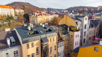 Prodej nájemního domu 643 m², Karlovy Vary