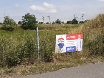 Prodej pozemku 10226 m², Český Brod