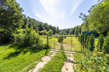 Prodej pozemku 7297 m², Horní Bezděkov