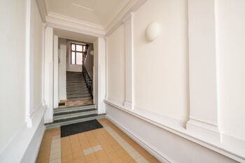 Prodej bytu 2+1 v osobním vlastnictví 61 m², Praha 5 - Malá Strana