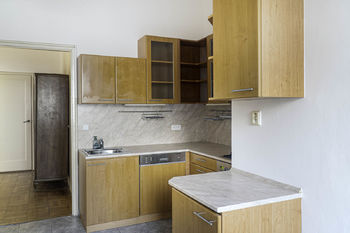 Kuchyň - Pronájem bytu 4+1 v osobním vlastnictví 138 m², Praha 3 - Vinohrady