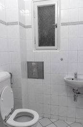 WC - Pronájem bytu 4+1 v osobním vlastnictví 138 m², Praha 3 - Vinohrady
