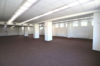 Pronájem kancelářských prostor 394 m², Kopřivnice