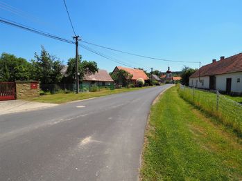 Prodej pozemku 5018 m², Zvíkovec