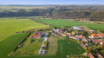 Prodej pozemku 5018 m², Zvíkovec
