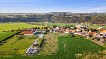 Prodej pozemku 5018 m², Zvíkovec