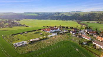 Prodej pozemku 5018 m², Zvíkovec
