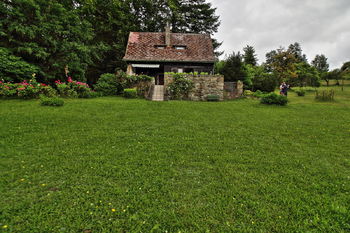 chata od západu, od bazénu - Prodej chaty / chalupy 80 m², Bystřice 