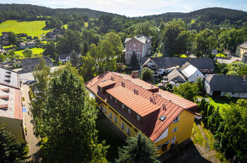 Prodej nájemního domu 1600 m², Zdíkov