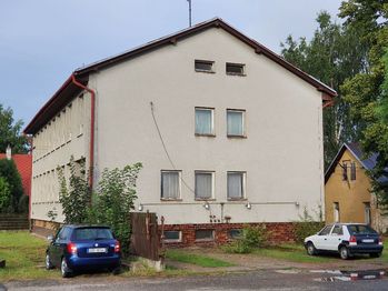 Prodej nájemního domu 980 m², Halenkov