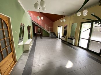 Prodej penzionu 800 m², Záhorovice