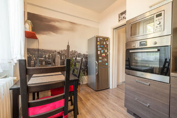 Prodej bytu 2+1 v osobním vlastnictví 60 m², Praha 5 - Smíchov