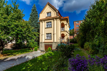 Prodej domu 350 m², Praha 4 - Podolí