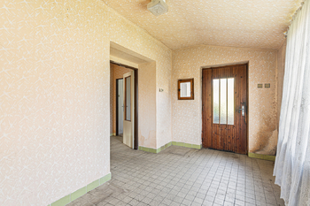 předsíň - Prodej domu 71 m², Týnec nad Sázavou