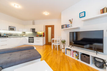 Prodej bytu 2+kk v osobním vlastnictví 76 m², Praha 4 - Chodov