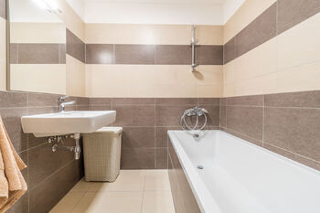 Prodej bytu 2+kk v osobním vlastnictví 76 m², Praha 4 - Chodov