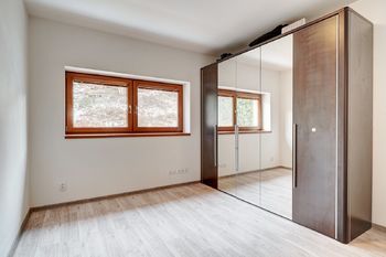 Prodej domu 260 m², Mokrá-Horákov