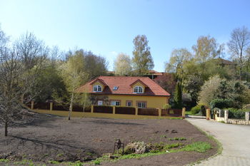 Prodej domu 398 m², Černošice (ID 202-NP02425)