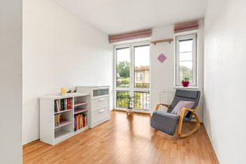 Pokoj - Prodej bytu 4+kk v osobním vlastnictví 100 m², Velké Přílepy