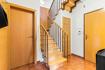 Předsíň - Prodej bytu 4+kk v osobním vlastnictví 100 m², Velké Přílepy