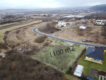 Prodej pozemku 1100 m², Jenišov