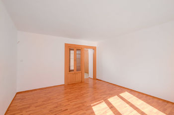 Prodej bytu 2+1 v osobním vlastnictví 74 m², Praha 10 - Vršovice