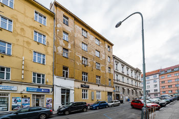 Prodej bytu 2+1 v osobním vlastnictví 48 m², Praha 8 - Libeň