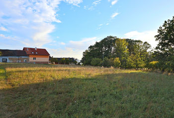 Prodej pozemku 4674 m², Zlín