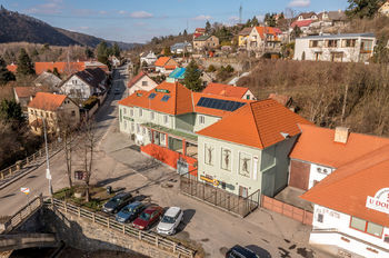 Prodej hotelu 1200 m², Hradištko