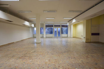 Pronájem komerčního objektu 600 m², Teplice